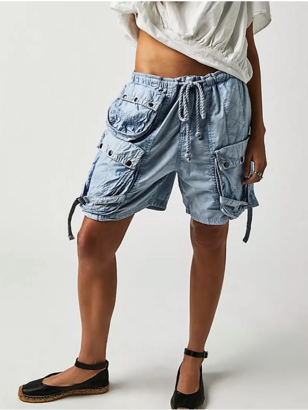 Free People Light Blue Cargo Parachute Shorts in Size XS - Picture 2 of 4